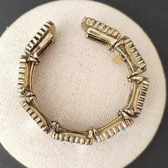 Gold and clear glass cuff - Picture 5 of 13